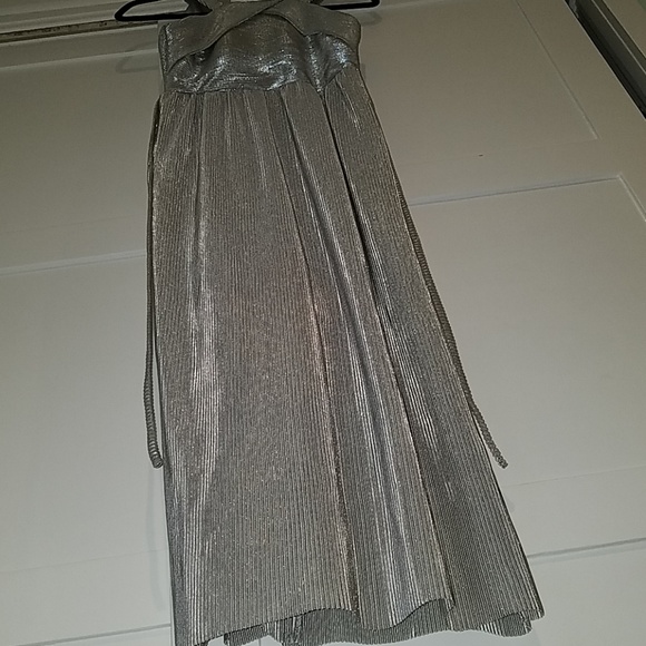 New Dress no tag - Picture 2 of 6